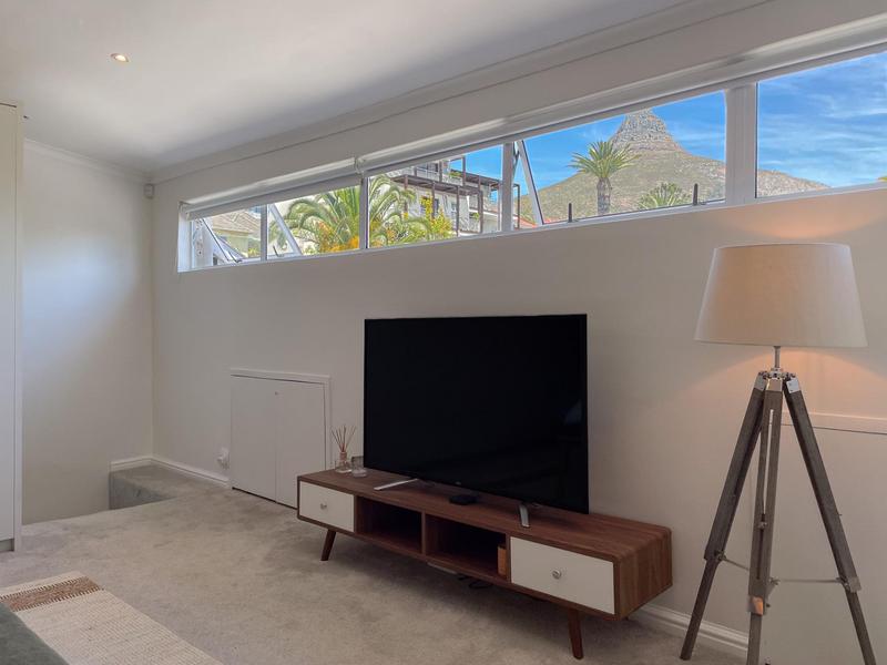 4 Bedroom Property for Sale in Sea Point Western Cape